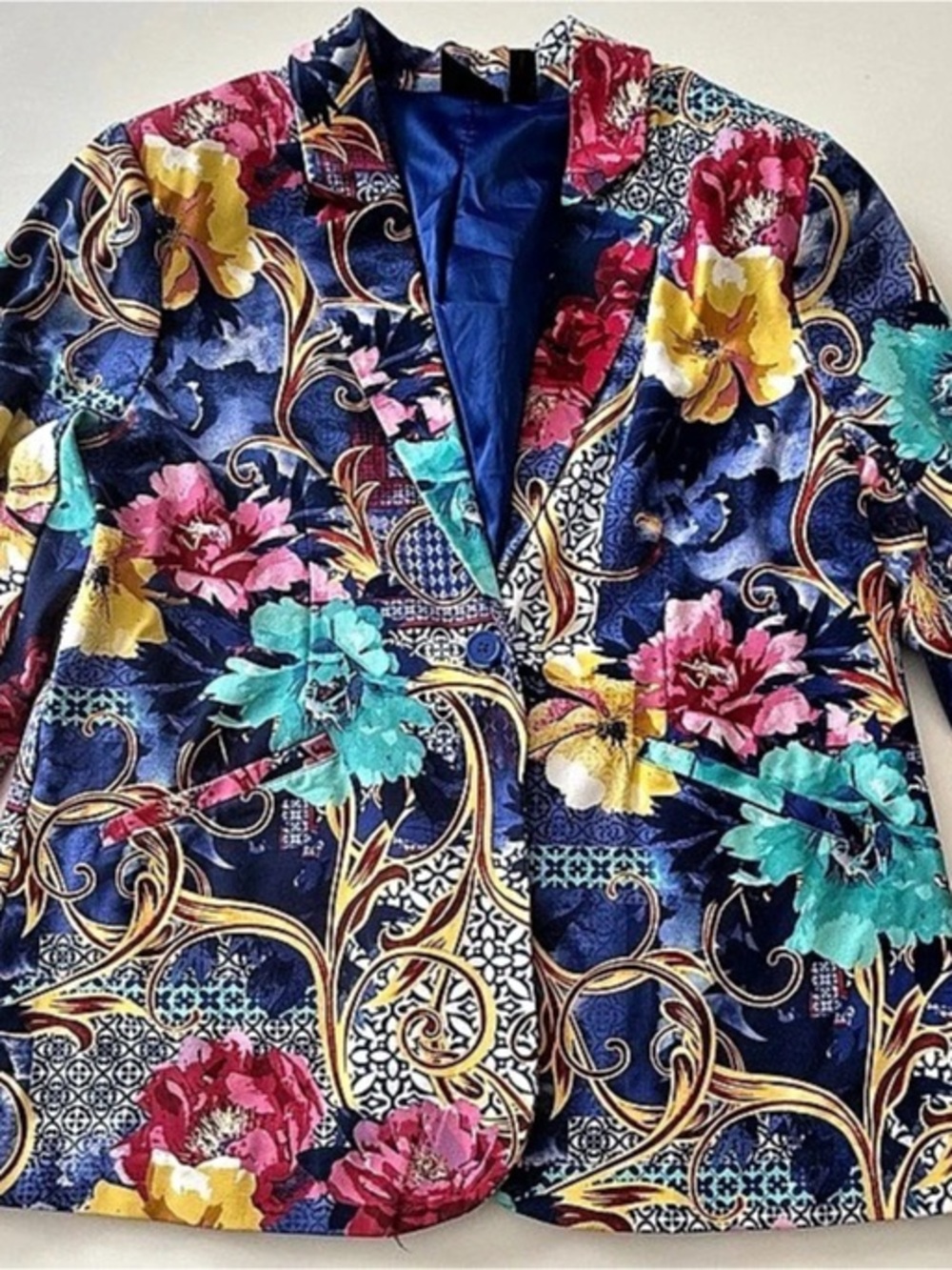 Women With Control Floral Blazer in Blue & Multicolor Size Medium Like New